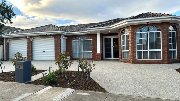 10 Winkler Drive, Taylors Lakes VIC 3038
