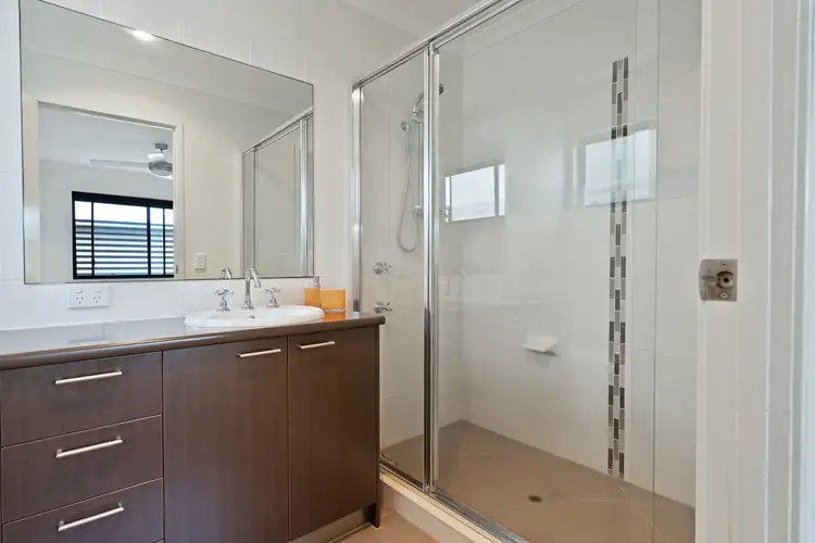 Sixth view of Homely unit listing, U5/14 Hall Avenue, Bongaree QLD 4507