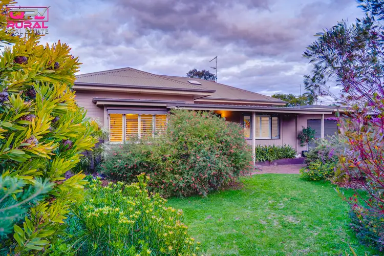 30 Wandoo Street, Leeton NSW 2705