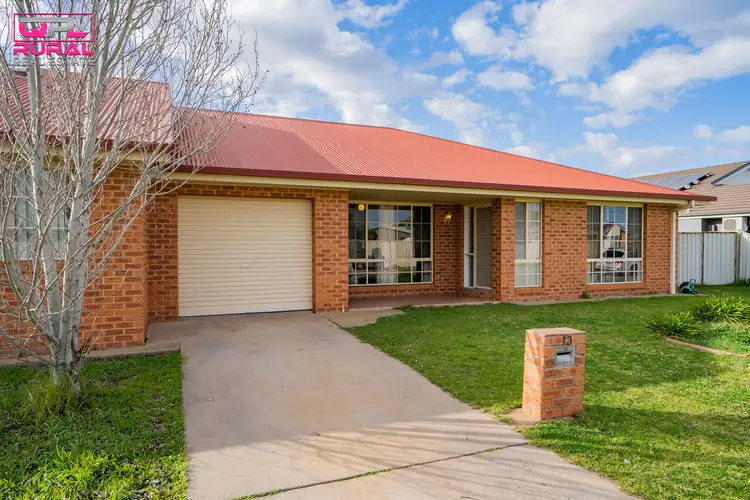 2/13 Boronia Road, Leeton NSW 2705