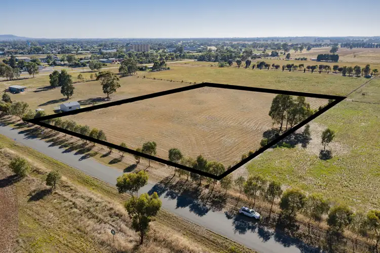 127 Treasure Street, Lockhart NSW 2656