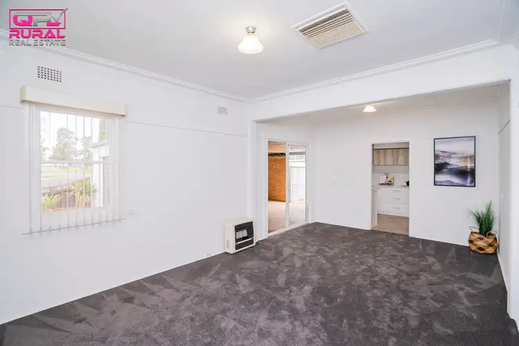 Seventh view of Homely house listing, 5 Cherry Avenue, Leeton NSW 2705