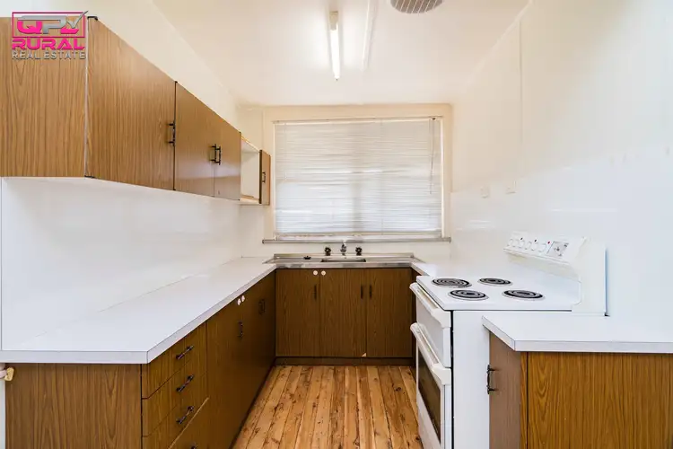 Fifth view of Homely house listing, 27 Roslyn Street, Narrandera NSW 2700