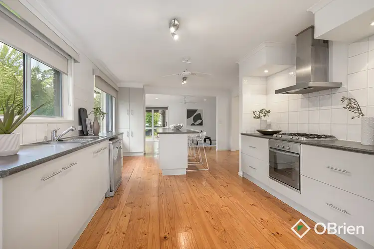 Sixth view of Homely house listing, 2 Goldborough Court, Frankston South VIC 3199