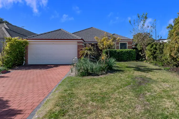 17 Lucky Bay Road, Secret Harbour WA 6173