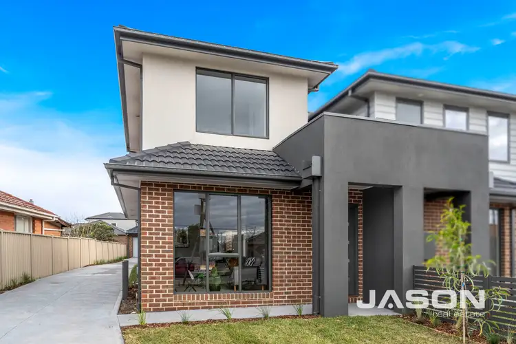 Main view of Homely unit listing, 1/5 Banksia Grove, Tullamarine VIC 3043