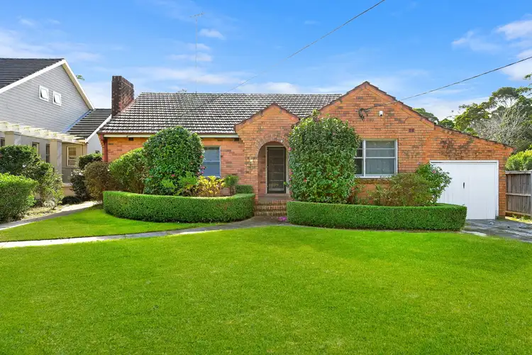 16 Laurence Avenue, Turramurra NSW 2074