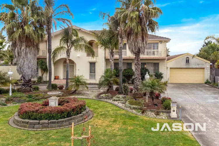 10 Stirling Close, Greenvale VIC 3059