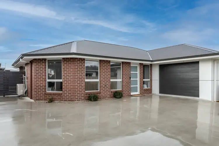 2/7 Raglan Street, Youngtown TAS 7249