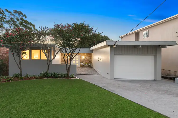 22 Toongara Avenue, Bateau Bay NSW 2261