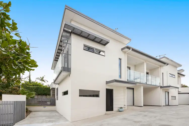 Main view of Homely townhouse listing, 1/32 Troubridge Street, Mount Gravatt East QLD 4122