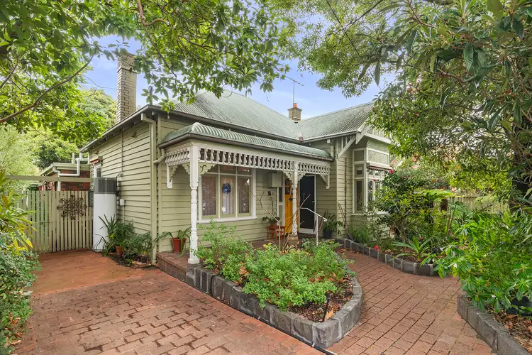 9 Rothesay Avenue, Elwood VIC 3184