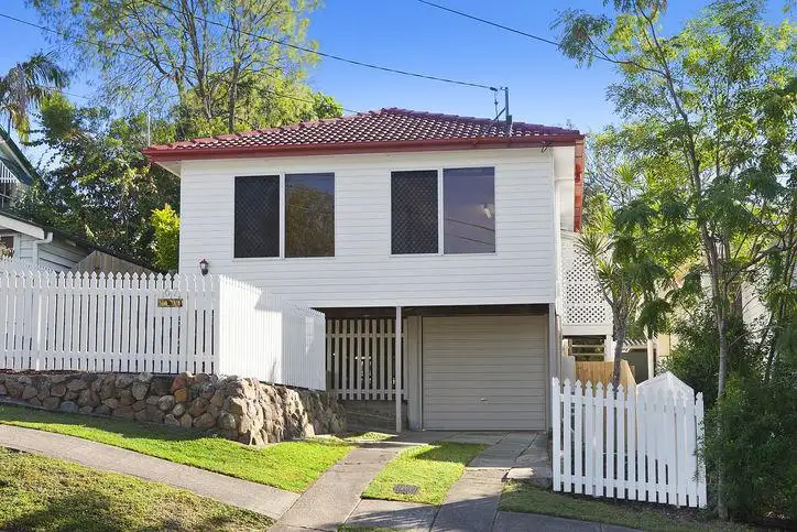 67 Coronation Street, Bardon QLD 4065