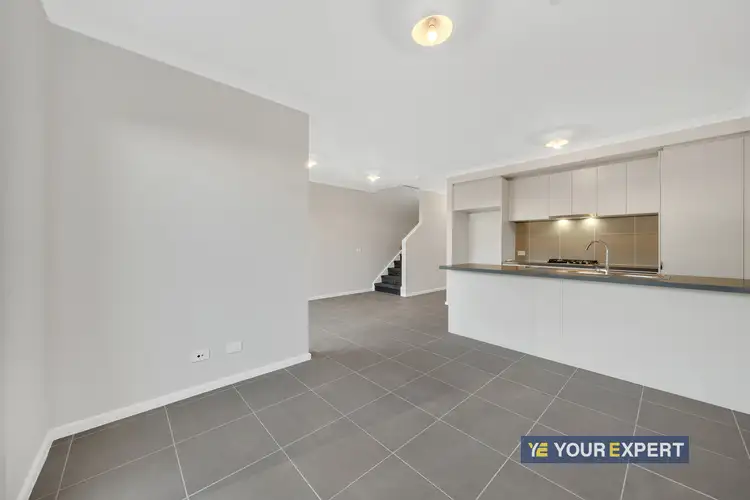 21 Flaxlilly Crescent, Officer VIC 3809
