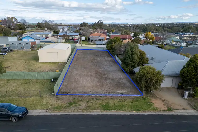 7 Waugoola Street, Cowra NSW 2794