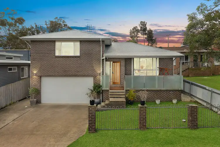 19 Cambridge Avenue, Kanwal NSW 2259