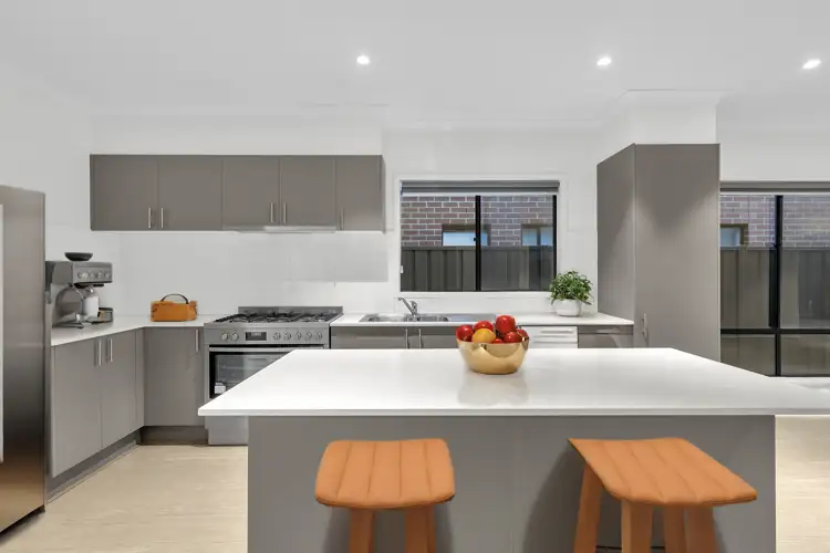 Fifth view of Homely house listing, 8 Pinebank Street, Werribee VIC 3030