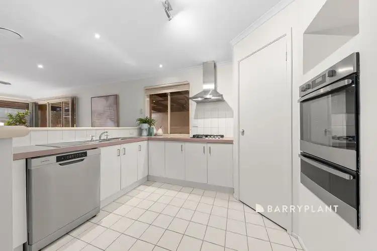 Fourth view of Homely house listing, 2 Wanderer Court, Berwick VIC 3806