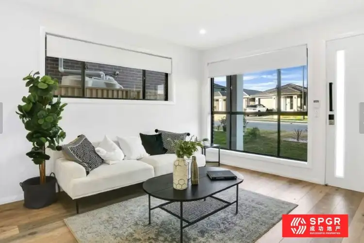 6 Windeyer Street, Rouse Hill NSW 2155