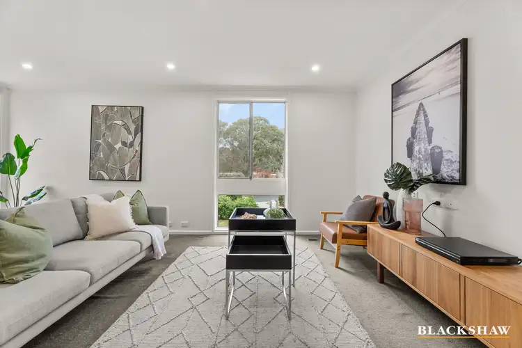 48 De Graaff Street, Holder ACT 2611