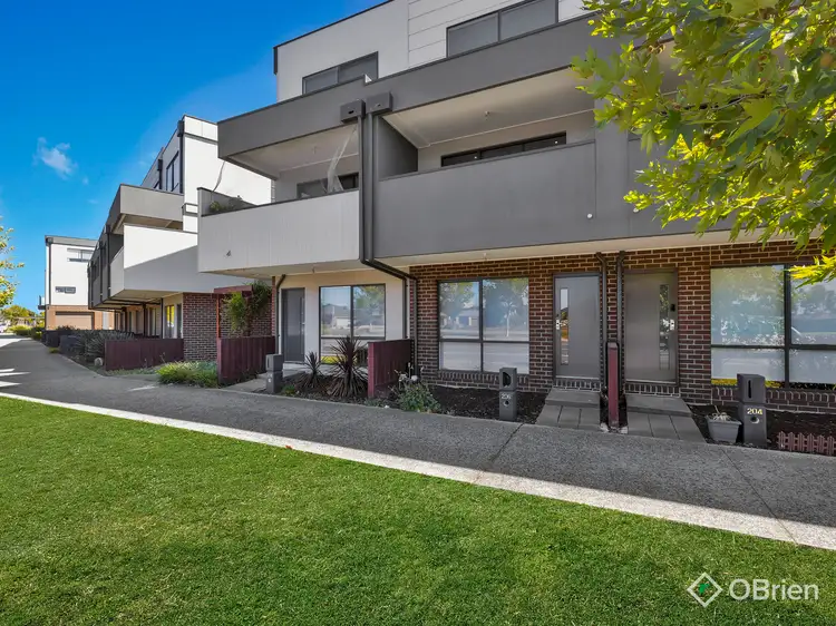 206 Henry Road, Pakenham VIC 3810