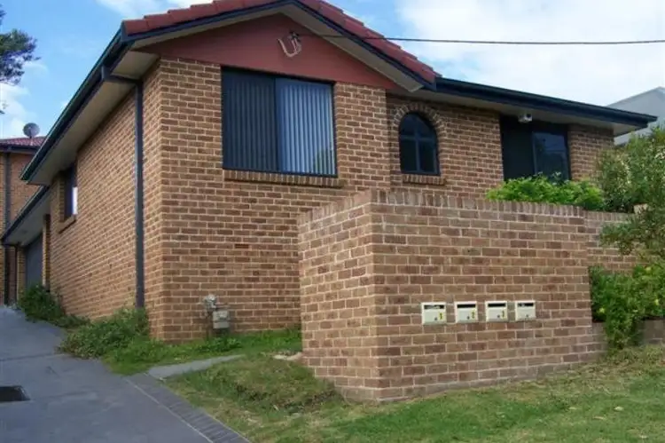 Main view of Homely townhouse listing, 2/3 John Street, Balgownie NSW 2519