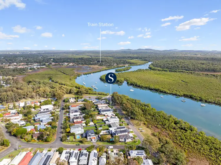 Fifth view of Homely house listing, 112-114 Queens Esplanade, Thorneside QLD 4158