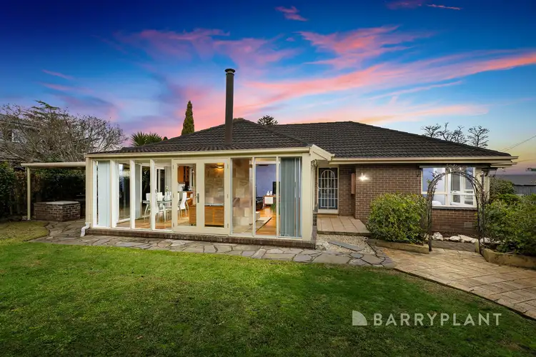 1 Exeter Court, Wheelers Hill VIC 3150