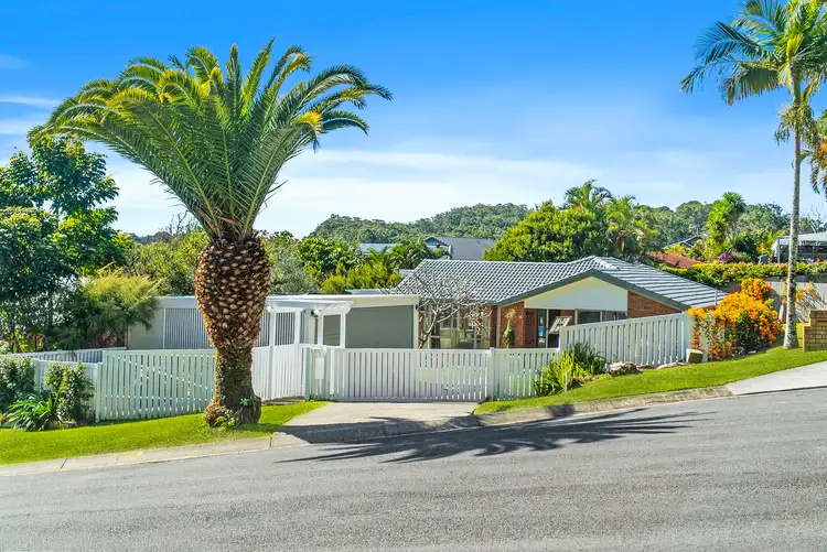 16 Sellin Place, Currumbin Waters QLD 4223