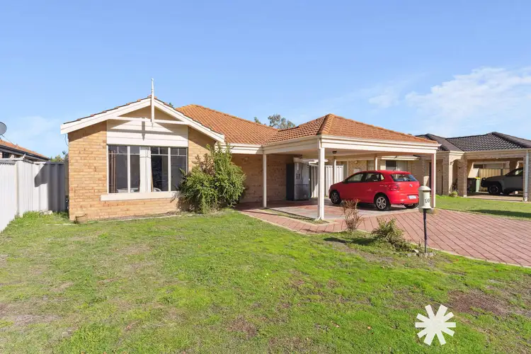 10 Holton Way, Cannington WA 6107