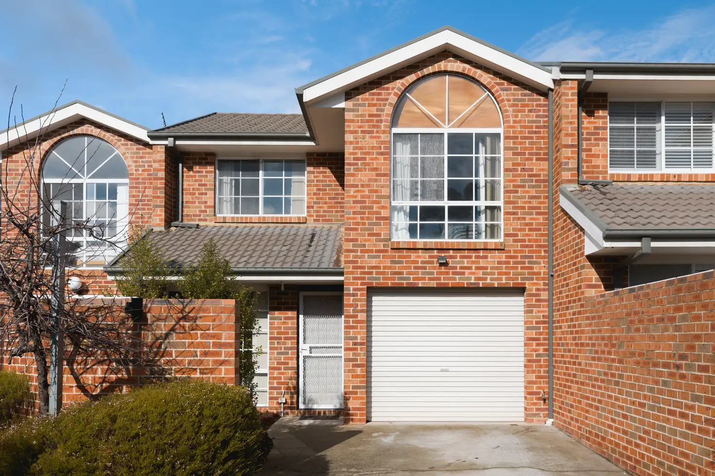 Main view of Homely townhouse listing, 2/9 Telopea Place, Queanbeyan NSW 2620