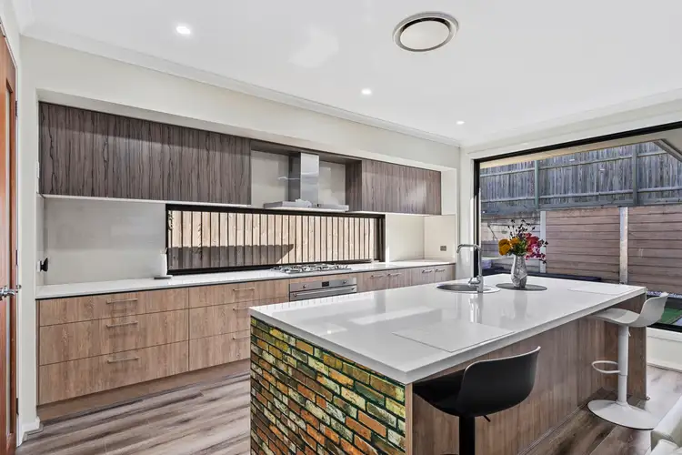 25 Hoop Pine Circuit, Maudsland QLD 4210