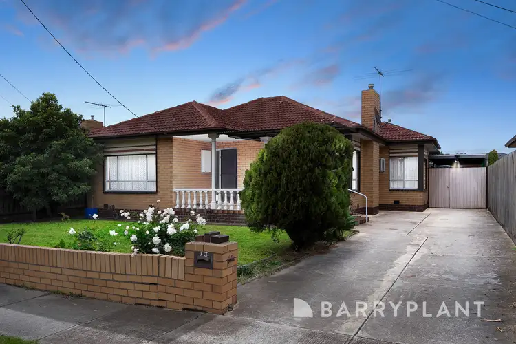 13 Bent Street, St Albans VIC 3021