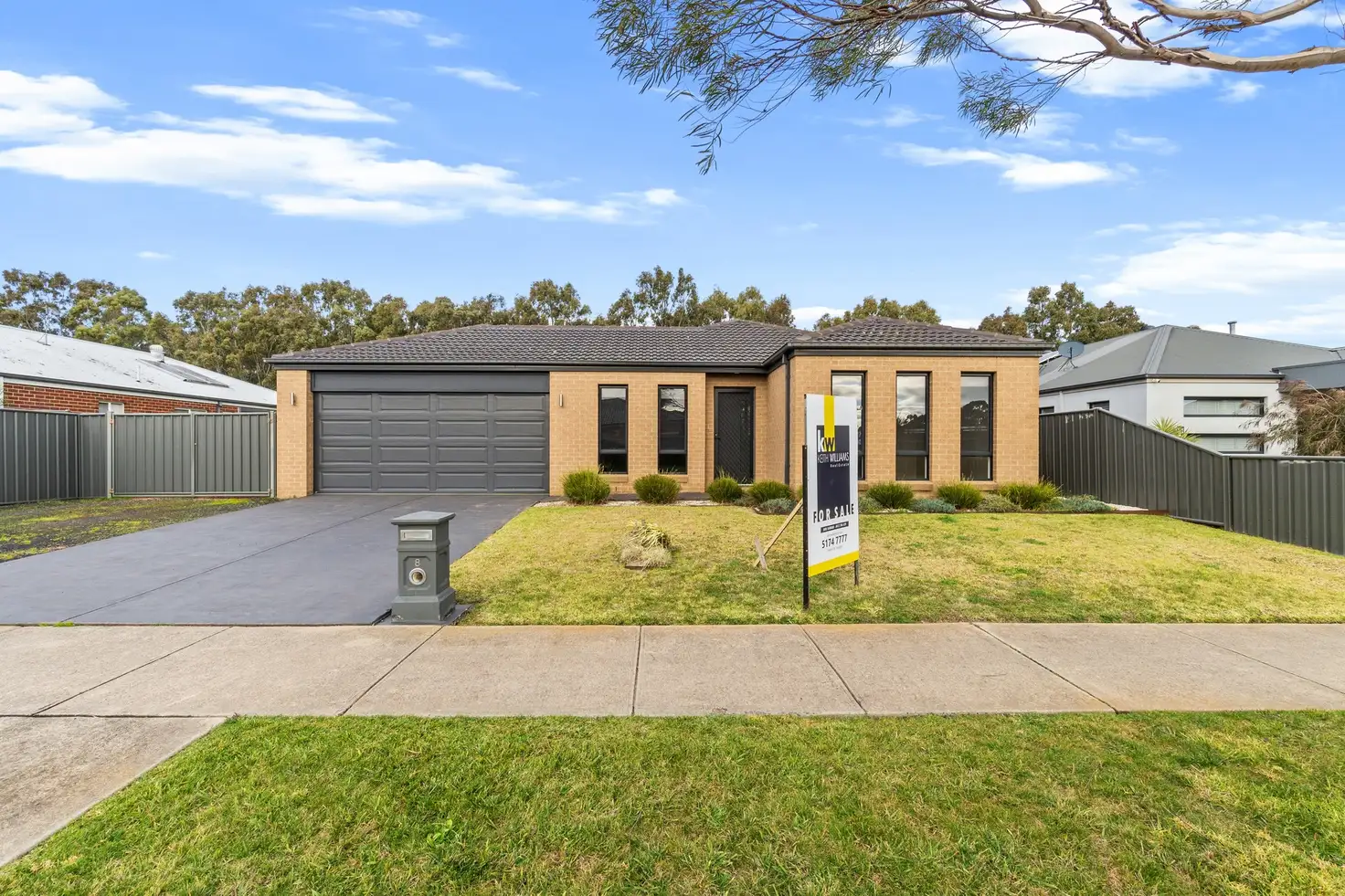 Main view of Homely house listing, 8 Rowley Close, Rosedale VIC 3847