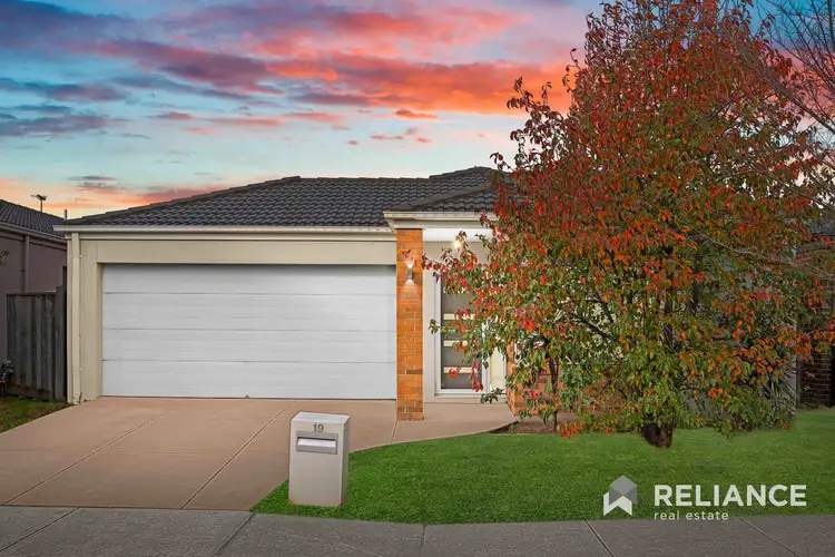 19 Heatherbell Avenue, Point Cook VIC 3030