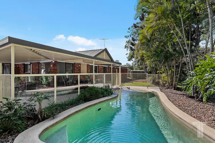 9 Norham Court, Carindale QLD 4152