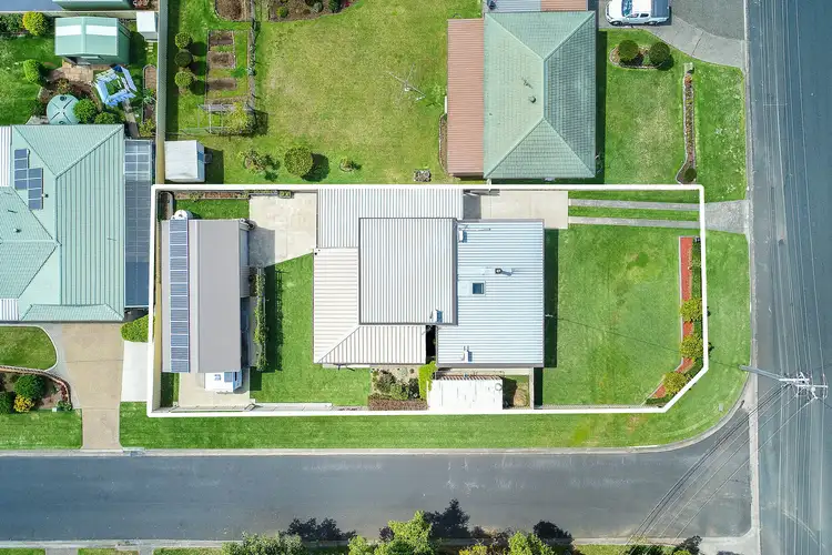 Third view of Homely house listing, 5 Edwards Avenue, Bomaderry NSW 2541