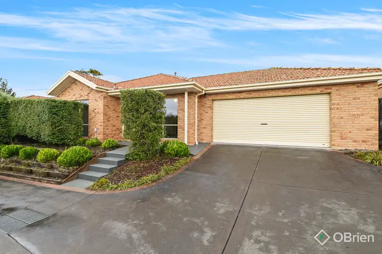 2/2a Oakfield Court