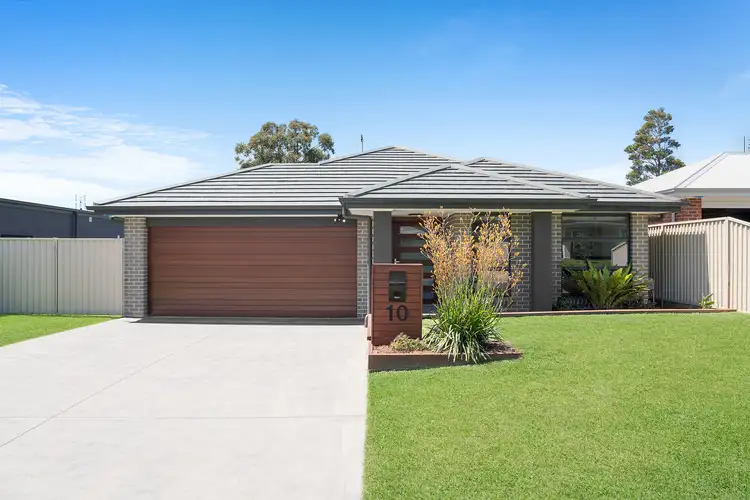10 Evergreen Place, South Nowra NSW 2541