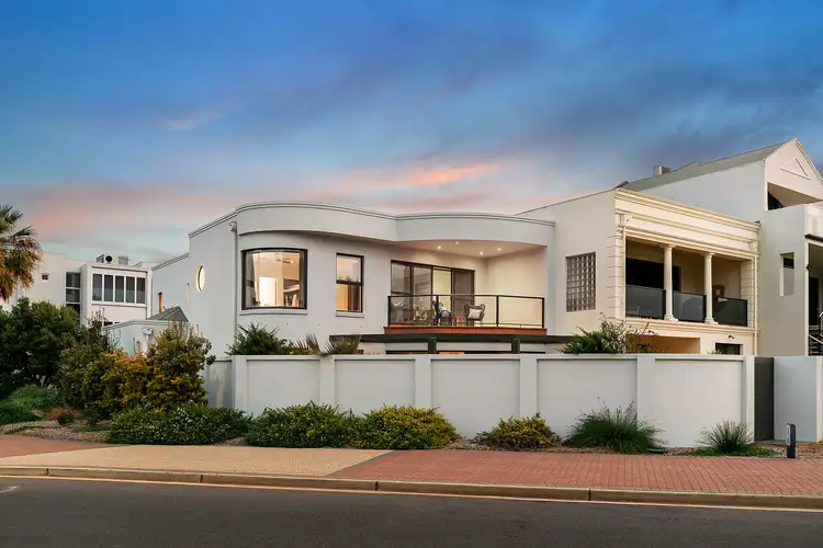 2 Cygnet Court, Glenelg North SA 5045