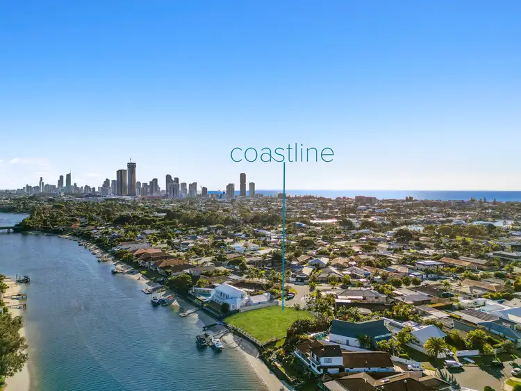 Second view of Homely house listing, 5 Canberra Court, Mermaid Waters QLD 4218