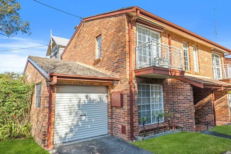 1/8 Brisbane Street, Lorn NSW 2320