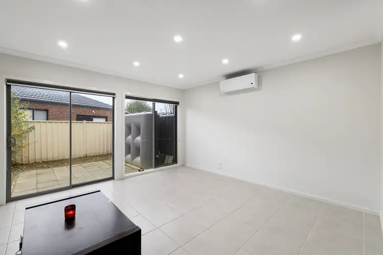 Fourth view of Homely unit listing, 4/13 Fishburn Grove, Harkness VIC 3337