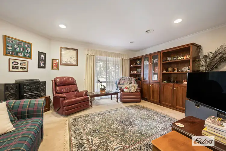 Fifth view of Homely house listing, 2 Balmoral Drive, Wodonga VIC 3690