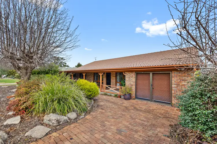 9 Valley Drive, Tamworth NSW 2340