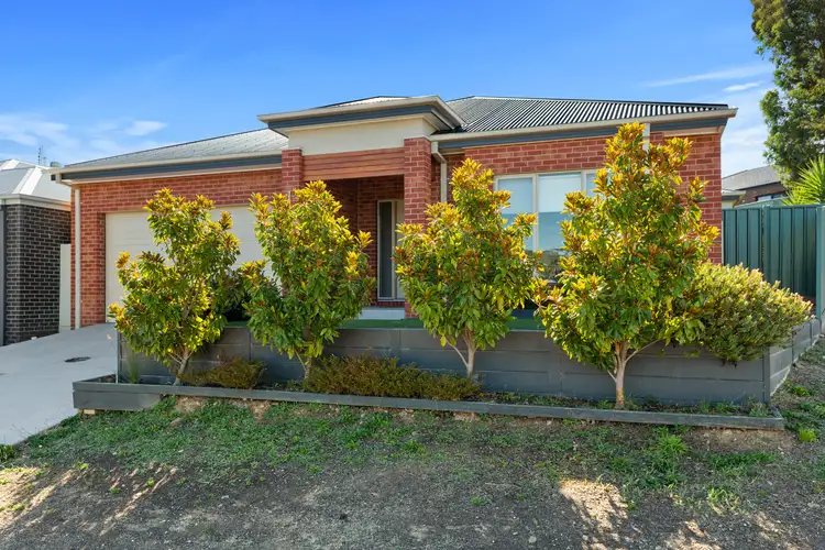1 Valiant Court, Golden Square VIC 3555