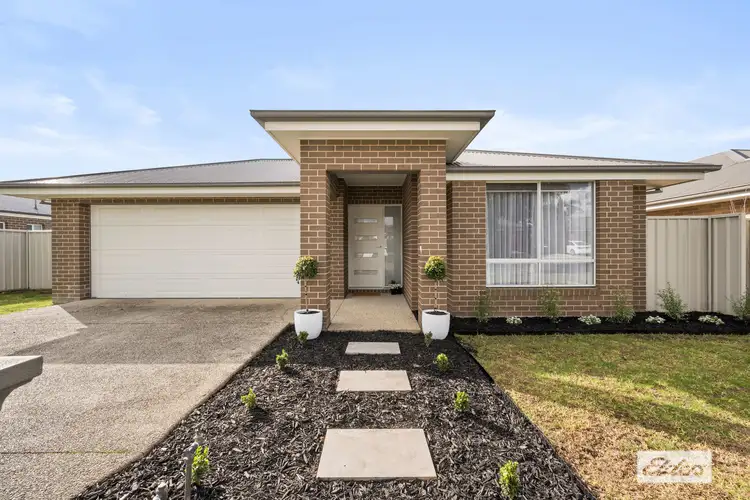 Main view of Homely house listing, 6 Hastings Way, Wodonga VIC 3690