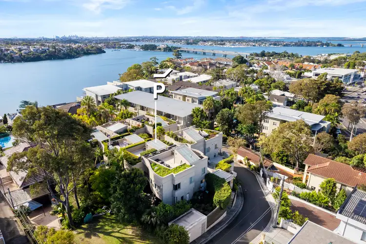2/13 Murralin Lane, Sylvania NSW 2224