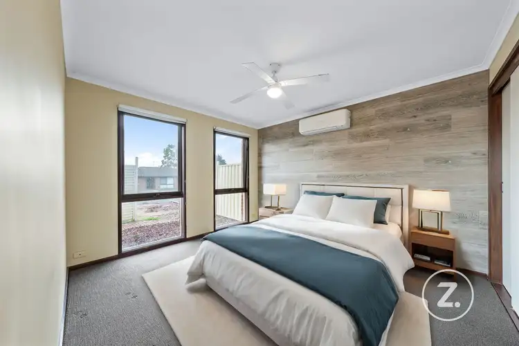 Fifth view of Homely house listing, 4 Pinnacle Crescent, Brookfield VIC 3338