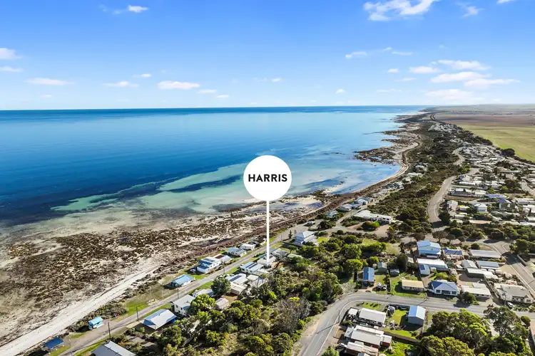 8 Foreshore Road
